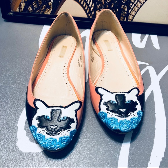 urban outfitters cat shoes